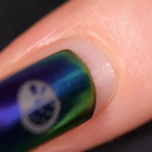 Rainbow Chrome Nail Tool Kit - Image 7